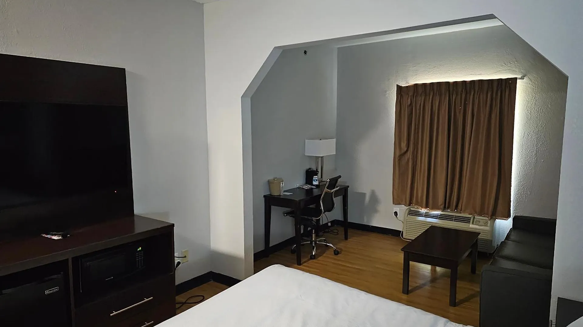 ** Hotel Clarion Pointe Hinesville Near Fort Stewart United States