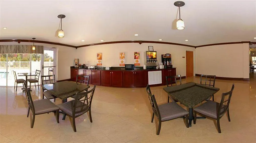 ** Hotel Clarion Pointe Hinesville Near Fort Stewart United States